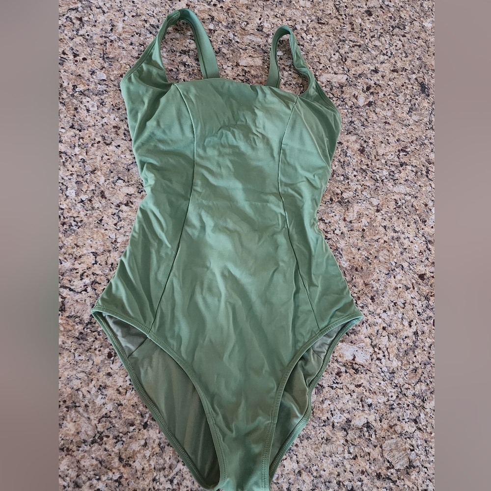 TA3 Squarey Shaping One Piece/Size Regular/Long Large| Army Green |New WO Tags